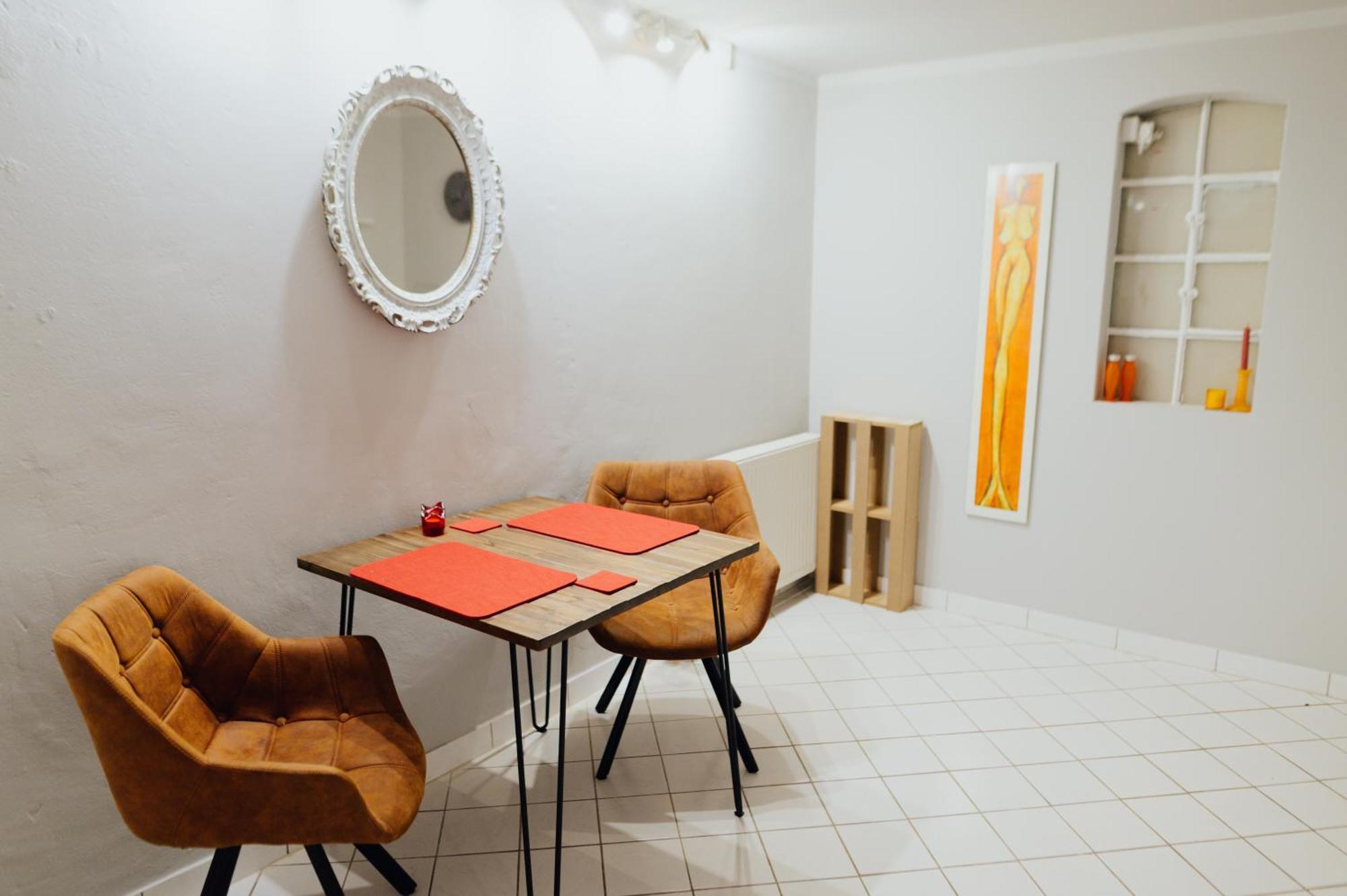 Gemuetliche Suedterrain Zentral Apartment