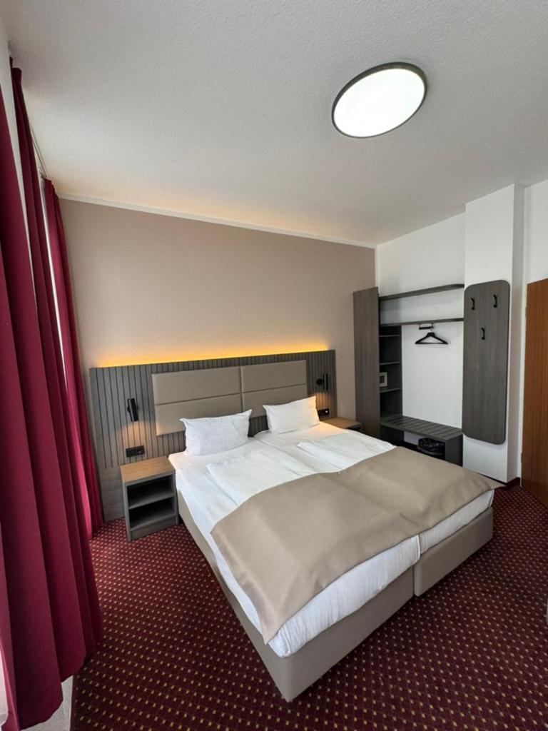 Hotel Lumen Am Hauptbahnhof 3*
