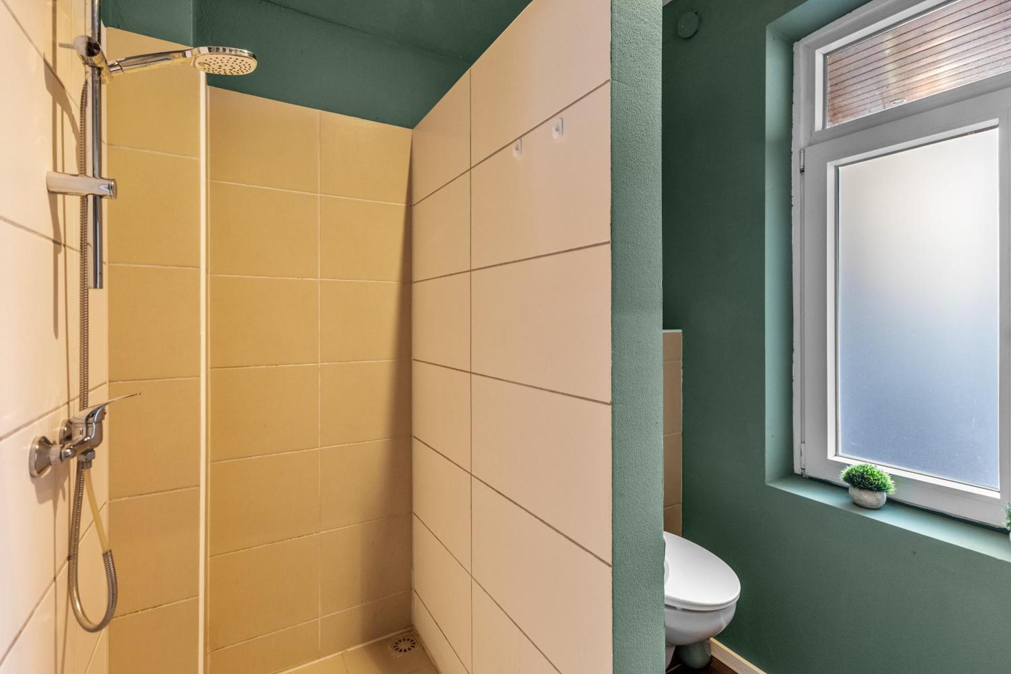 Stadtnahe & Ruhig Gelegen, Fusslaeufig Zur Alster Appartement