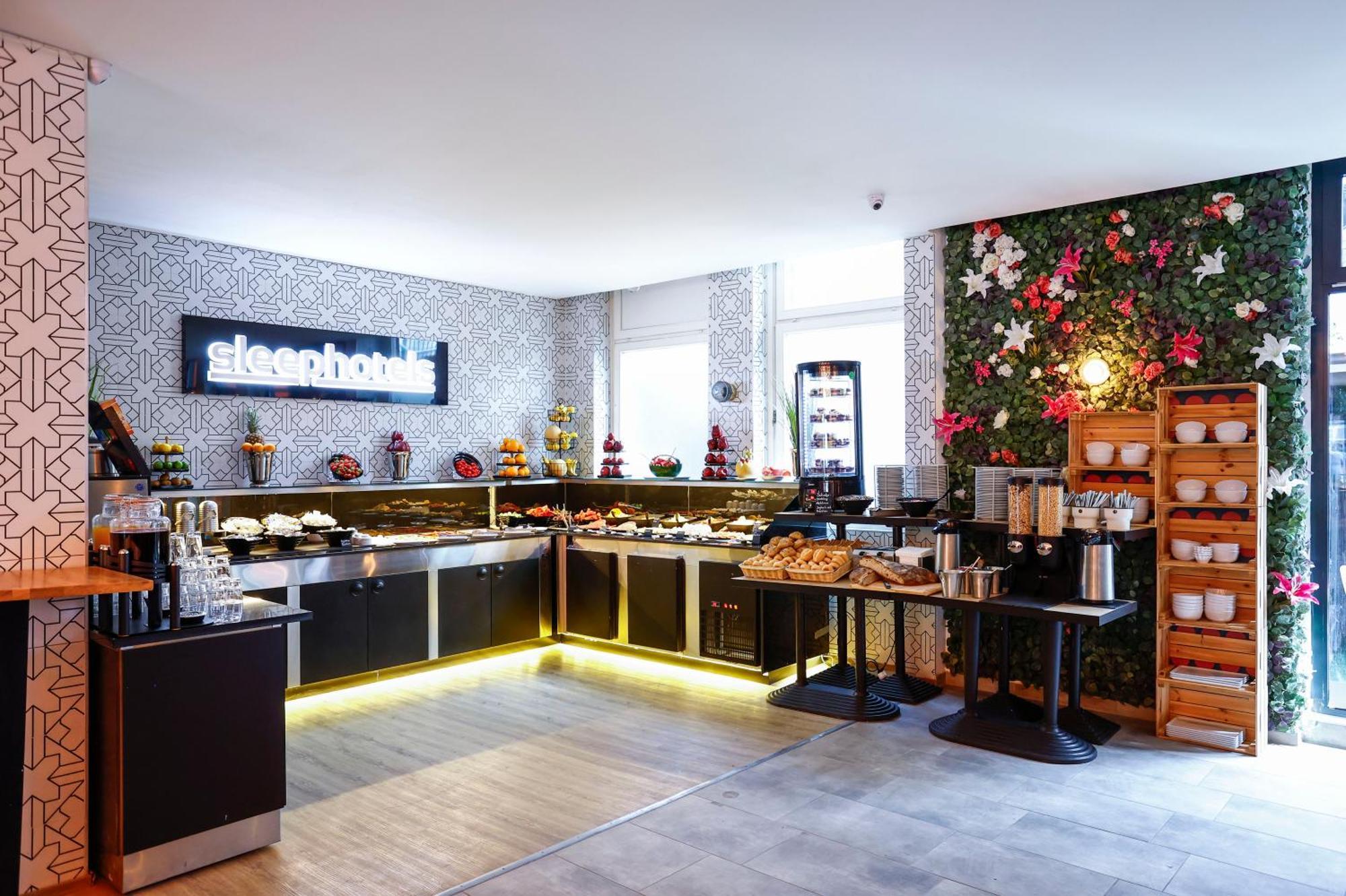 Hotel Sleephotels Cosmos