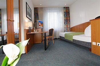Condor Hotel 3*