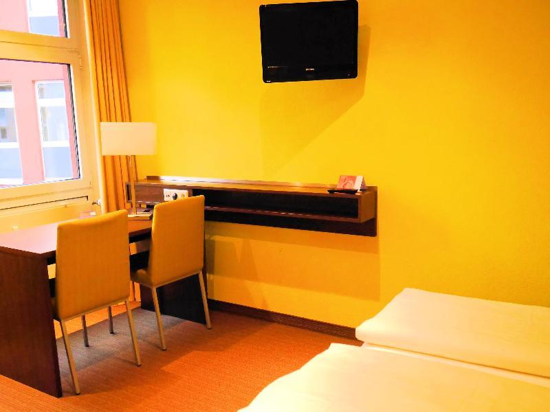 Bridge Hotel Hamburg