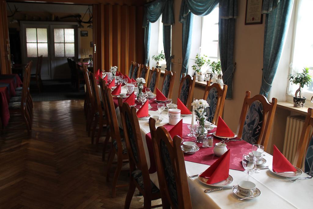 Zur Alten Eiche Hotel