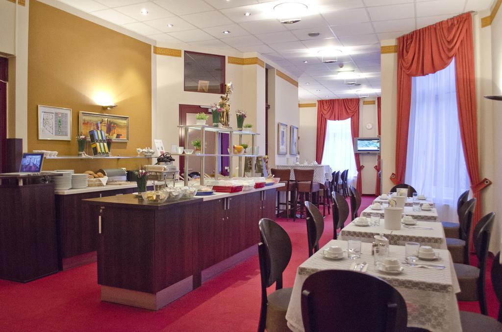 Hotel Polo Am Zob Hamburgo