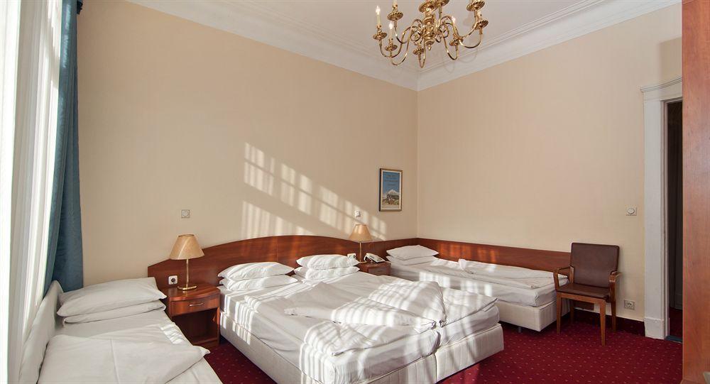Novum Kronprinz Hauptbahnhof Hotel Hamburg
