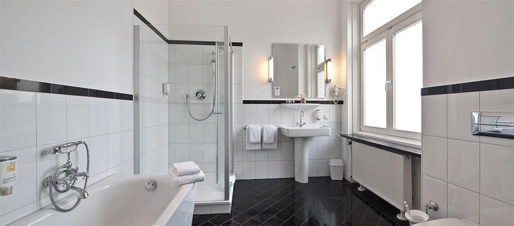 Novum Kronprinz Hauptbahnhof Hotel