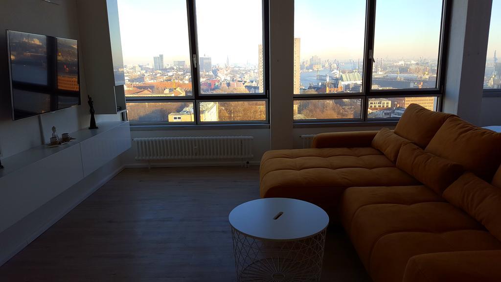 Skyline Riverside Apartment Hamburg