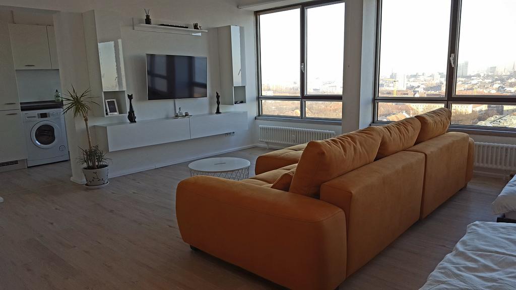 Skyline Riverside Apartment Hamburg