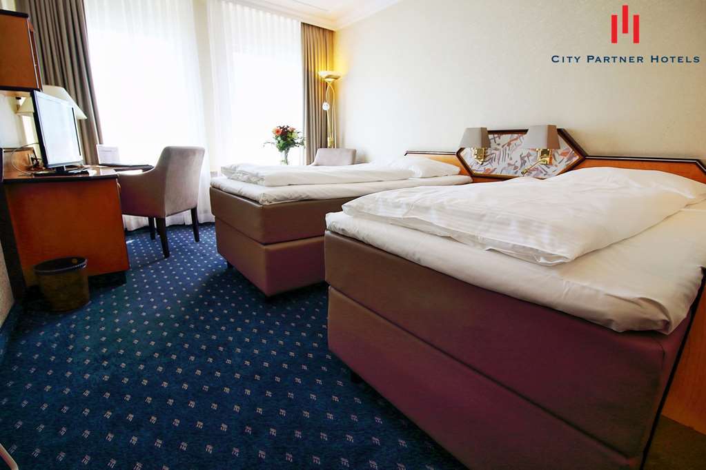 Senator Hotel