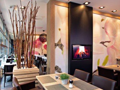 Western Plaza 4*