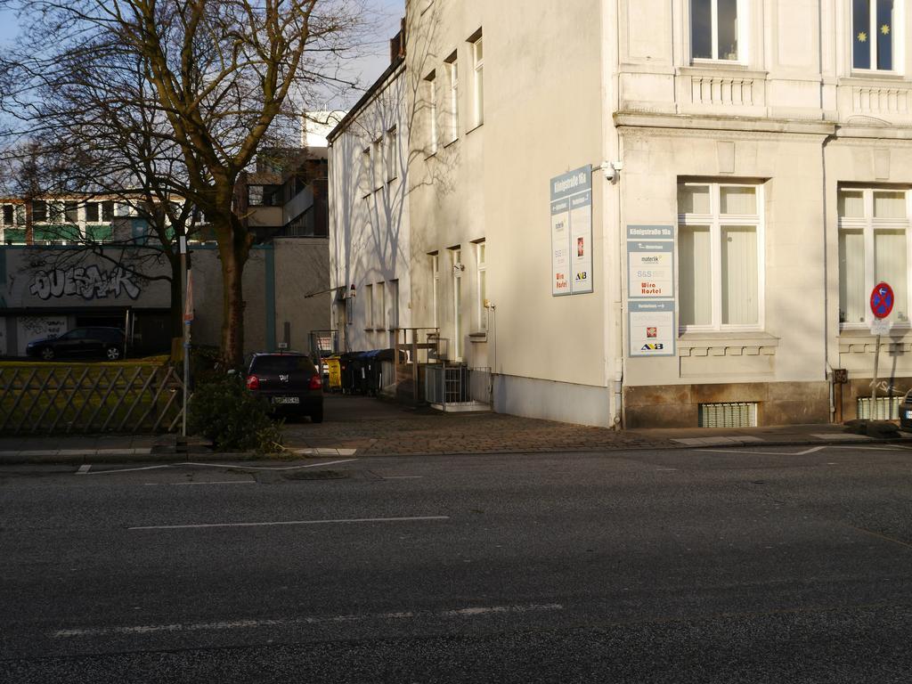 Pauli *