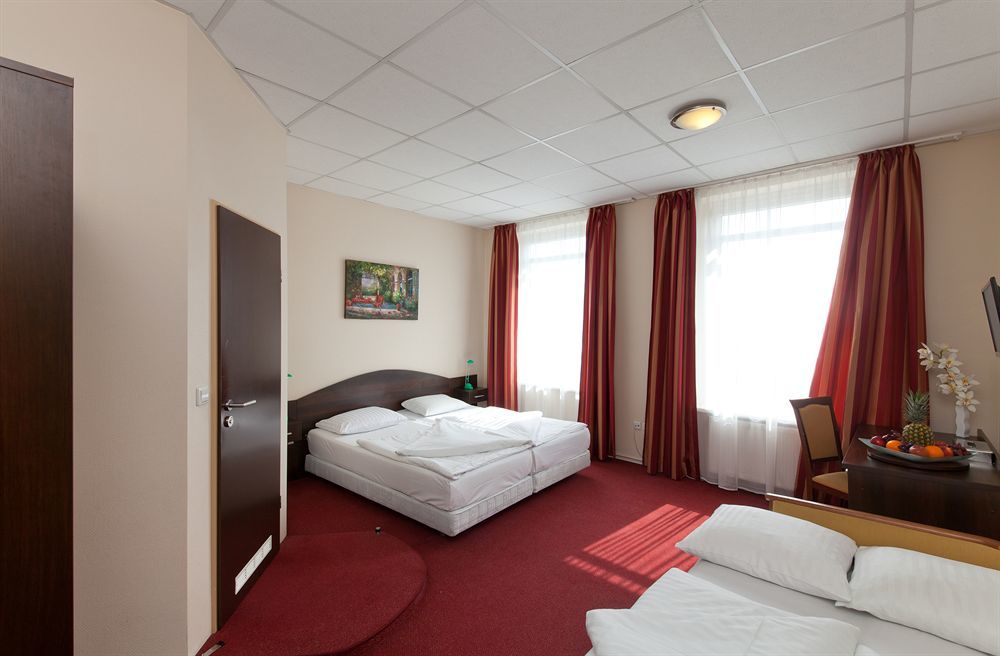 Hotel Polo Am Zob Hamburgo