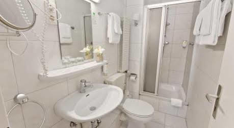 Hotel Aachener Hof 3*
