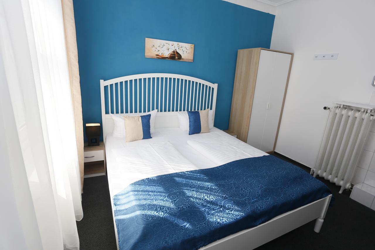 Condor Hotel