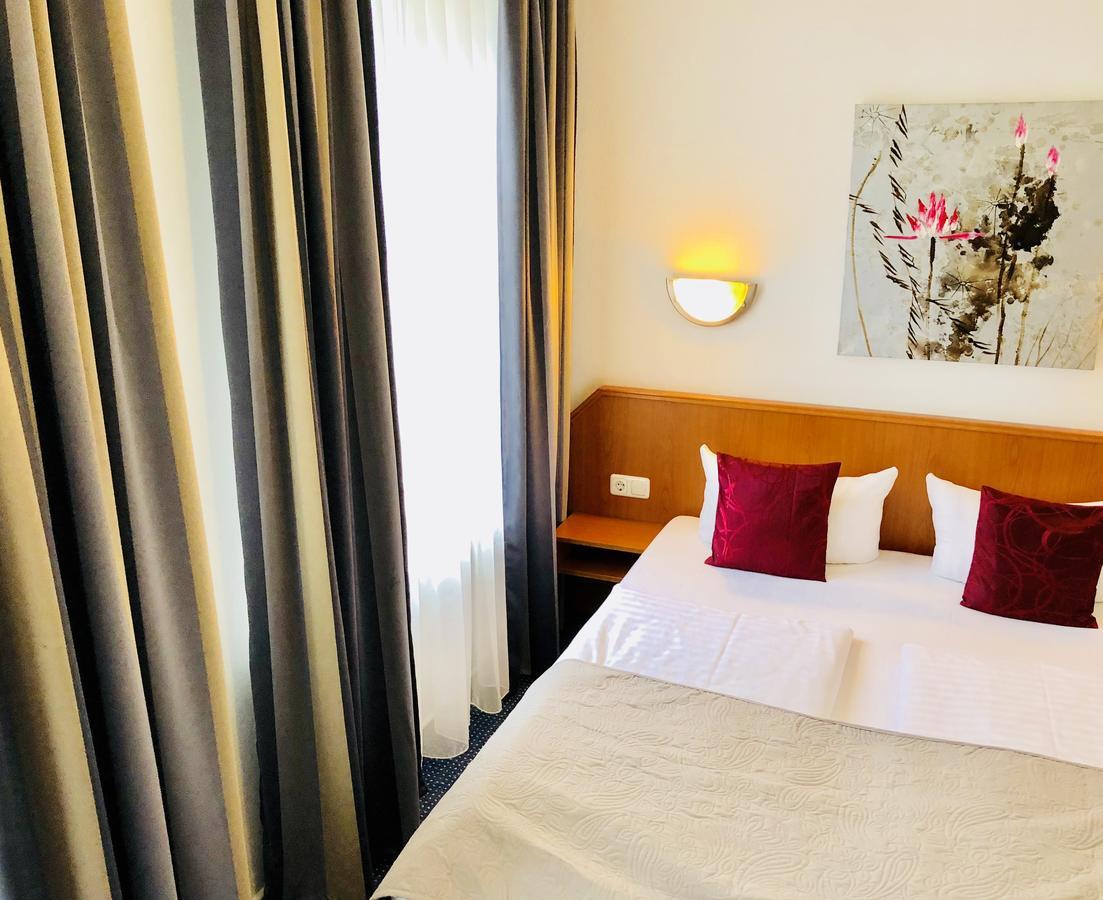 Condor 3* Hamburg
