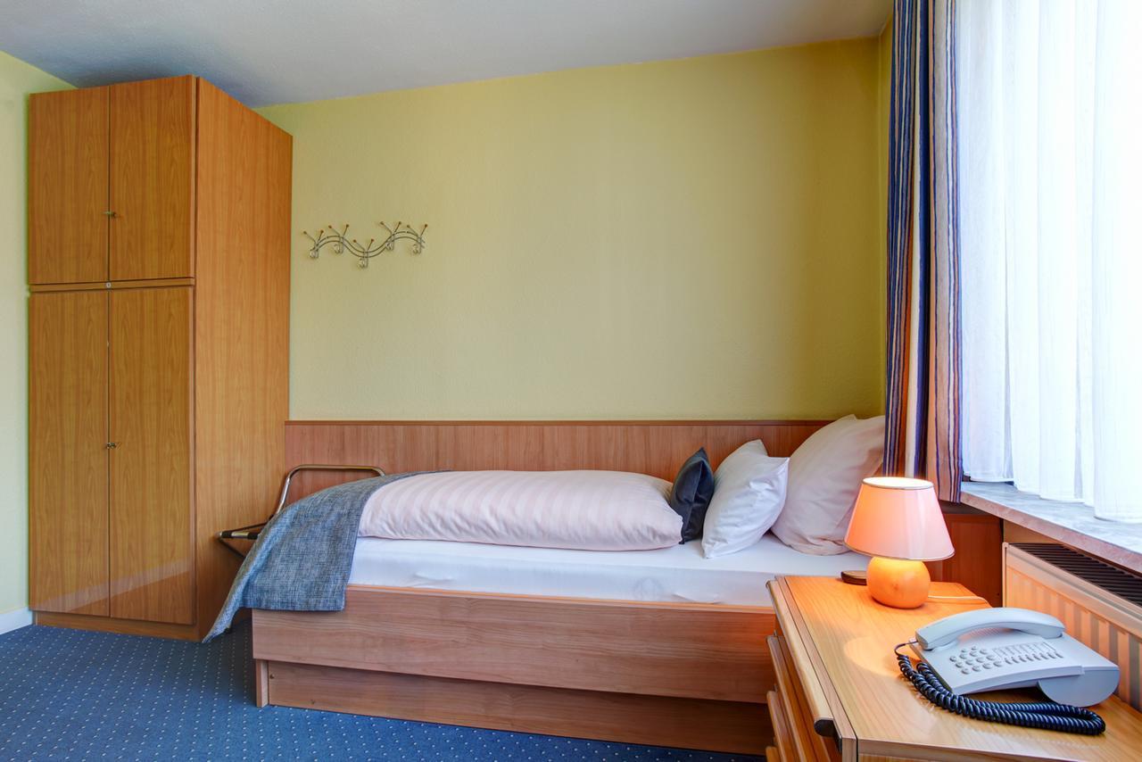 Hotel Elbinsel Free Parking