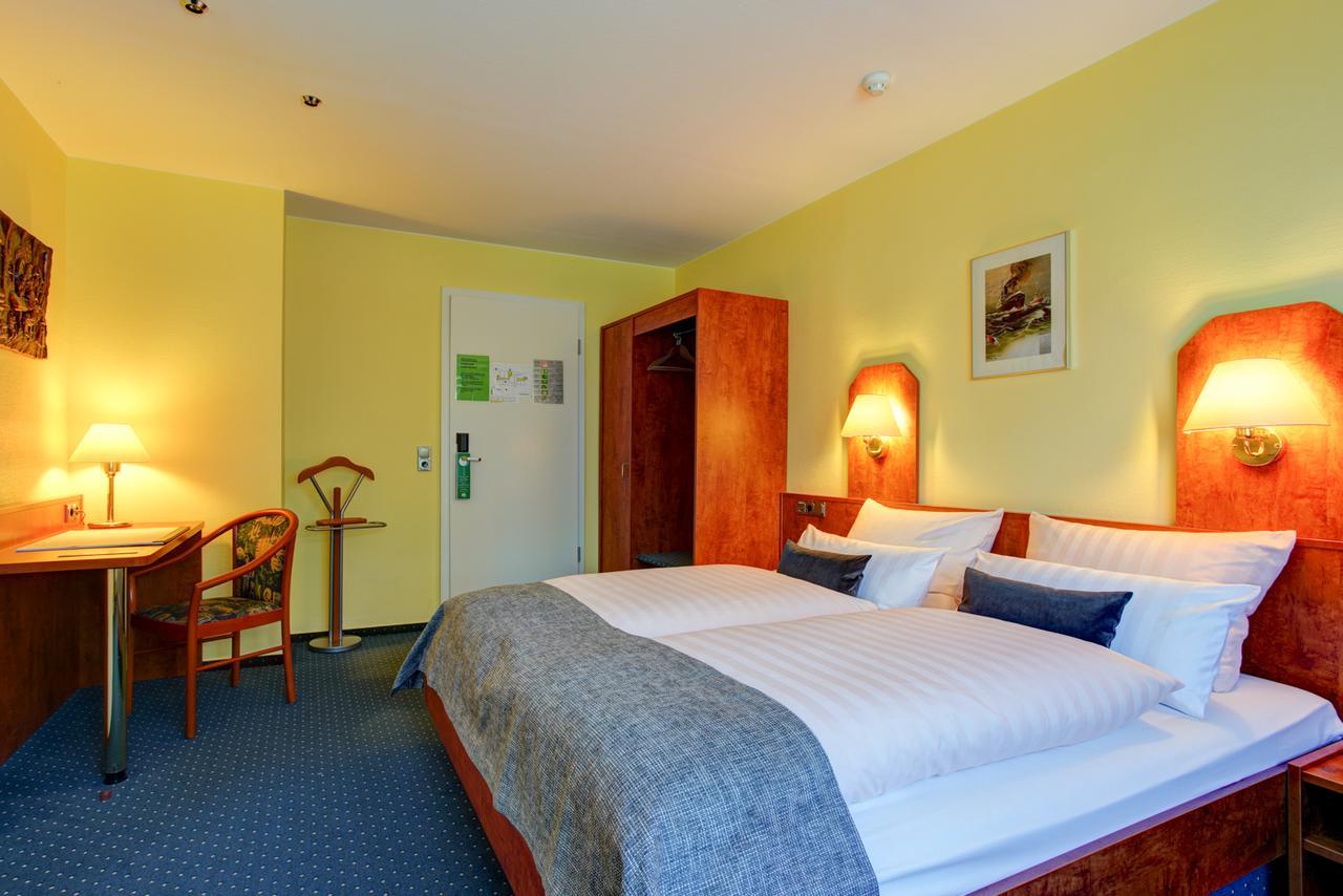 Elbinsel Free Parking Hotel Hamburg