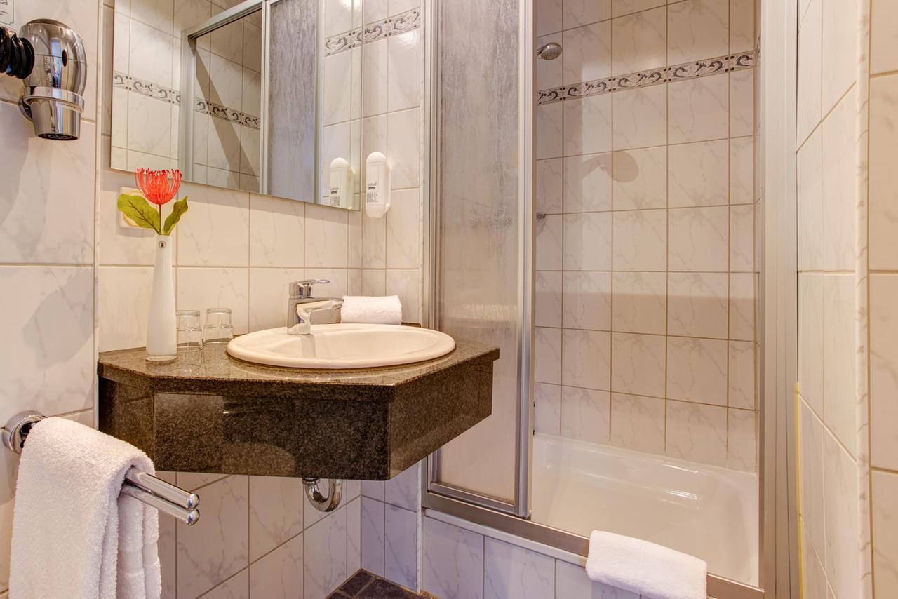 Elbinsel Free Parking Hotel Hamburg