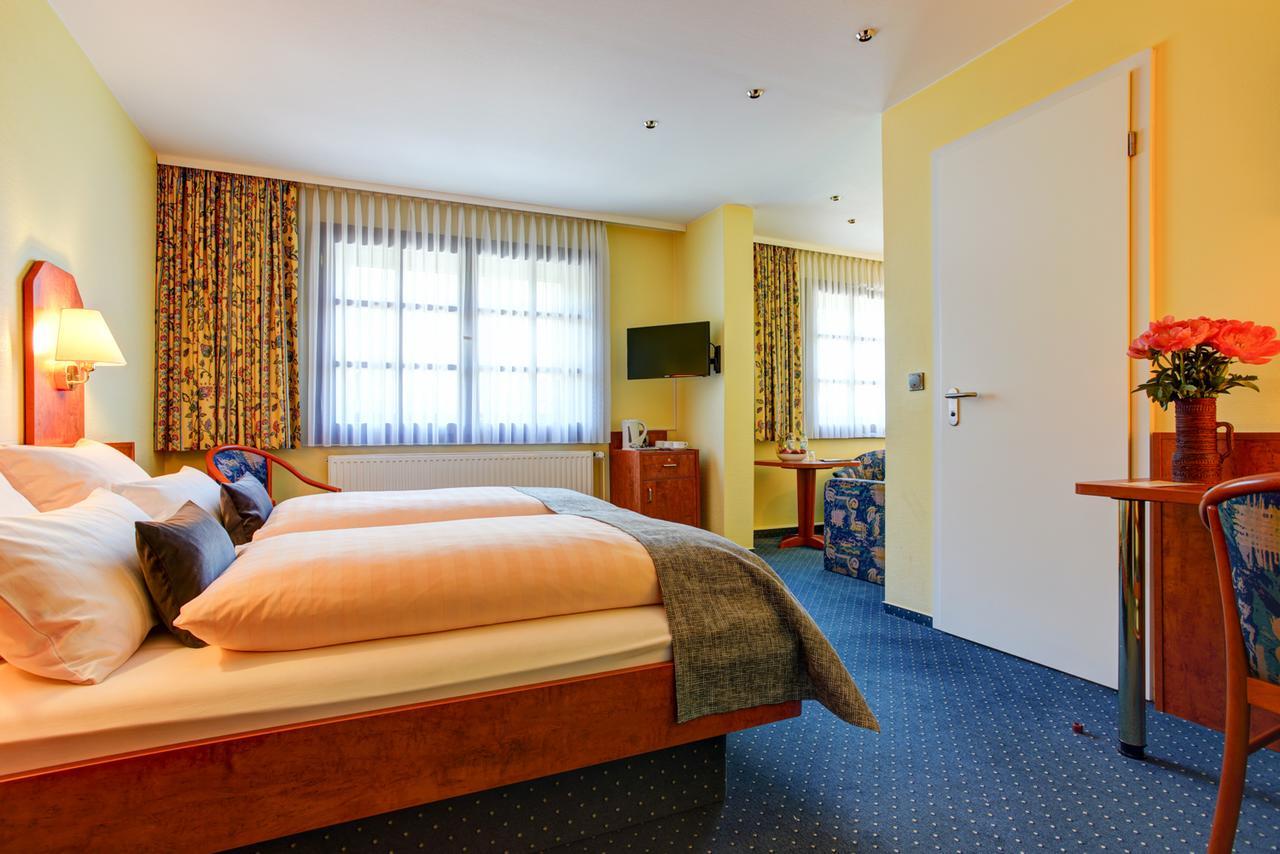 Elbinsel Free Parking 3*