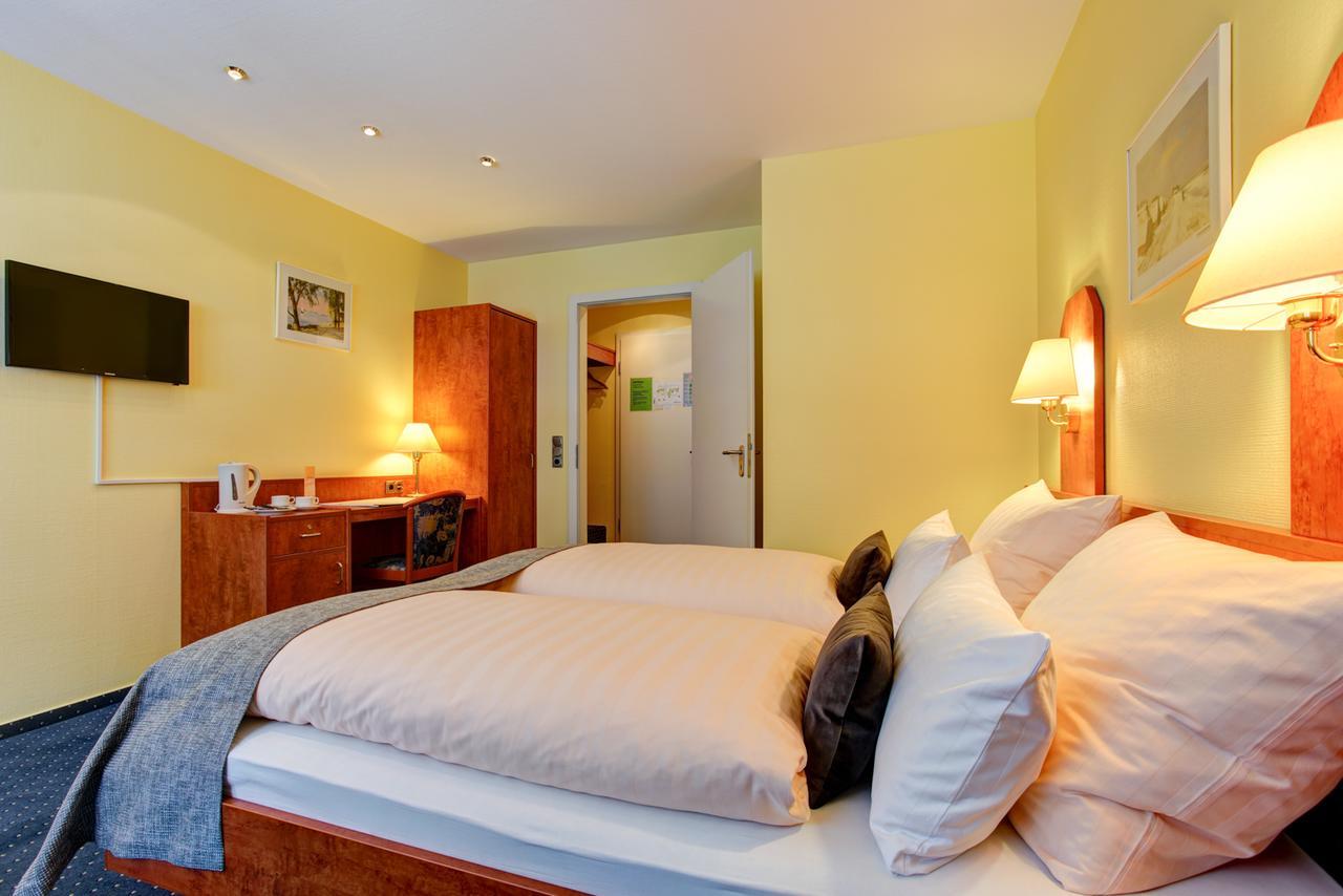 Hotel Elbinsel Free Parking