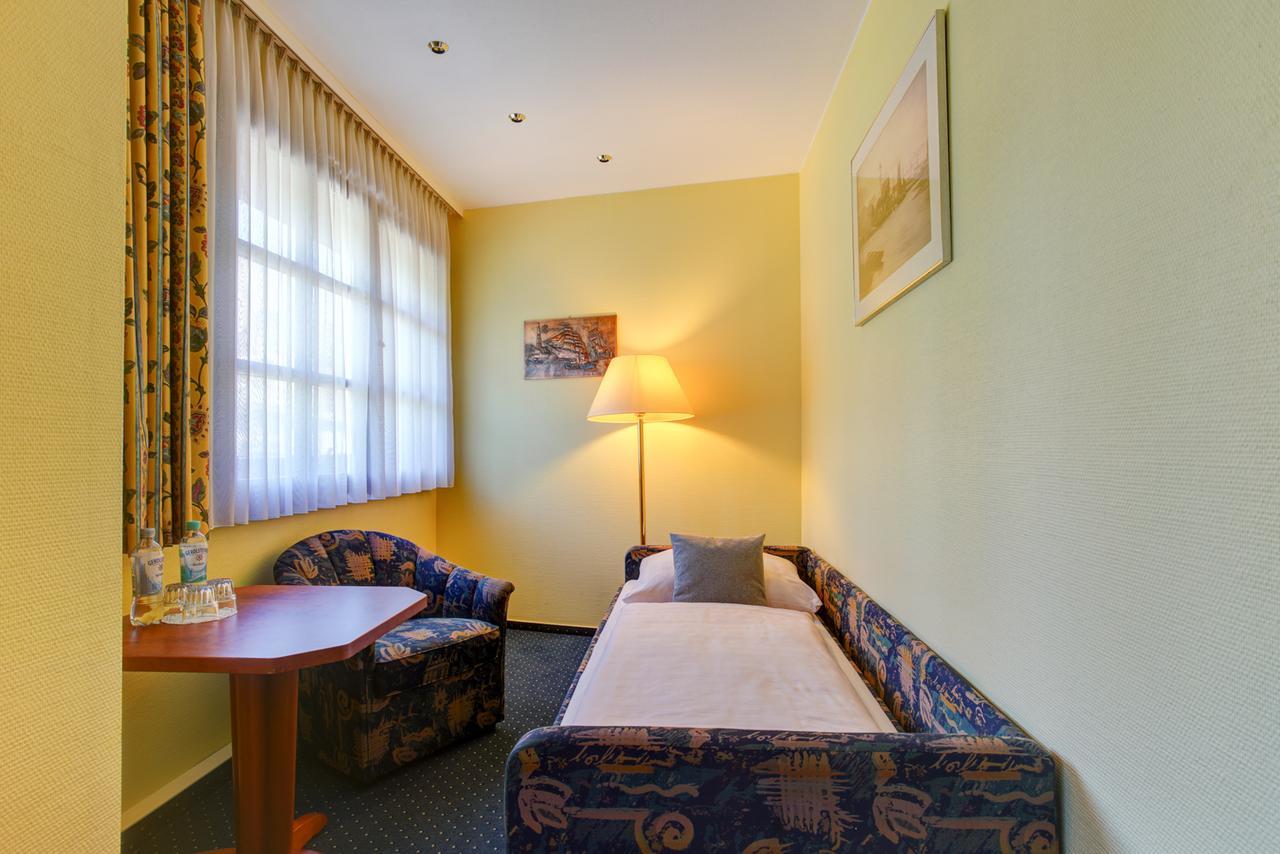 Hotel Hotel Elbinsel Free Parking 3*