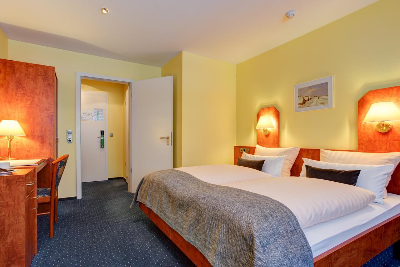Hotel Elbinsel Free Parking Hamburg