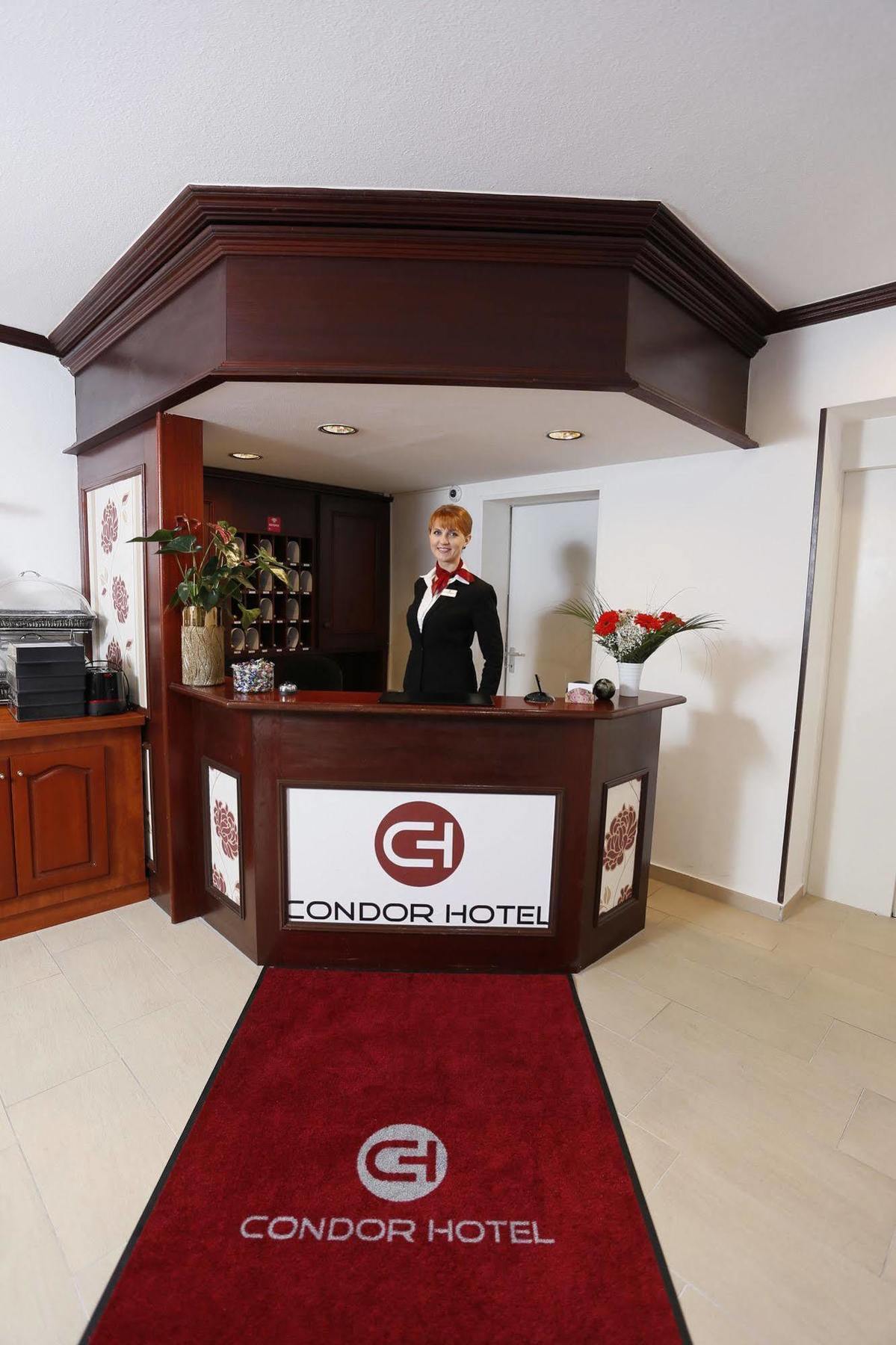 Condor 3*