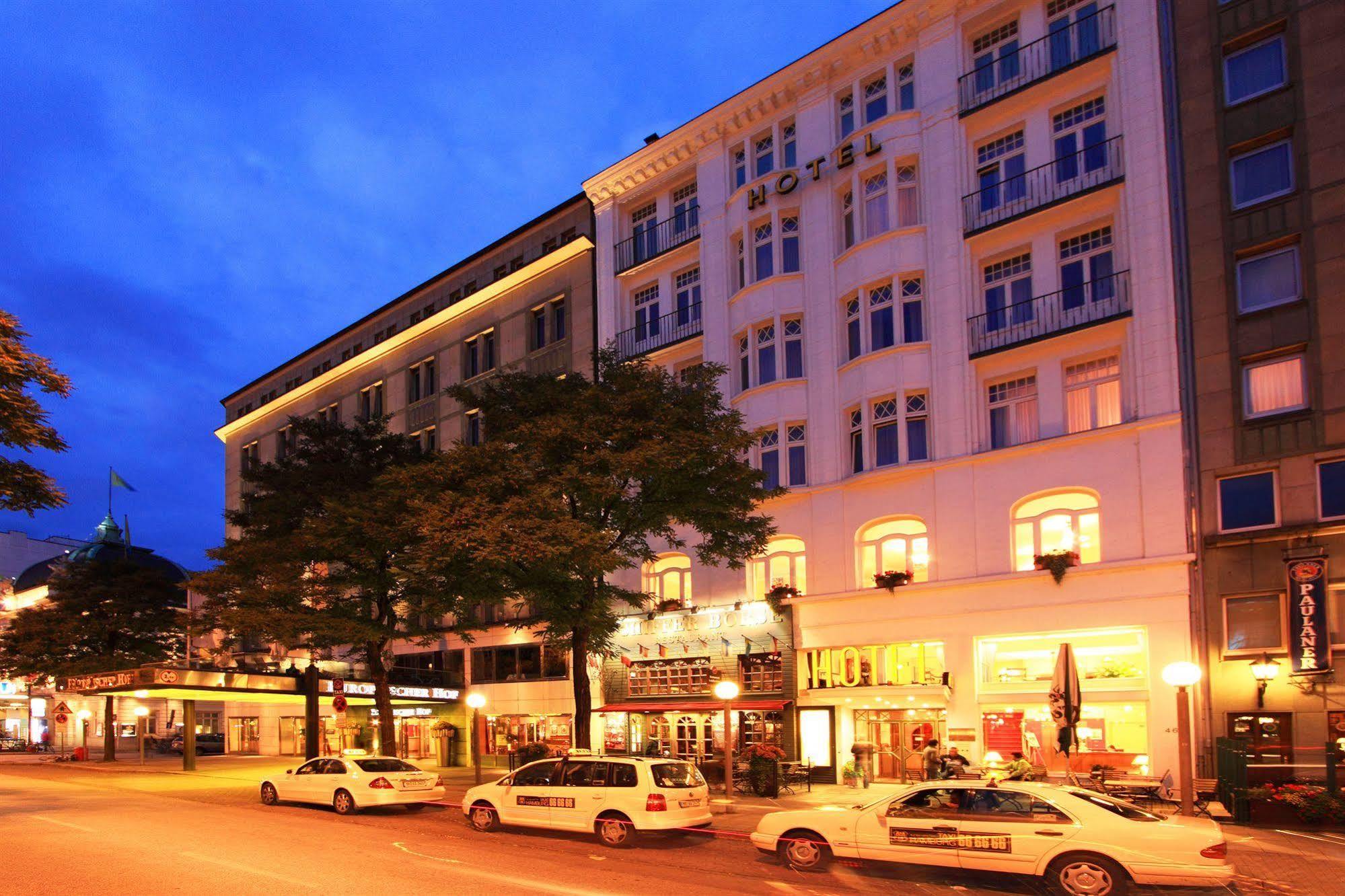 Hotel Novum Kronprinz Hauptbahnhof 3*
