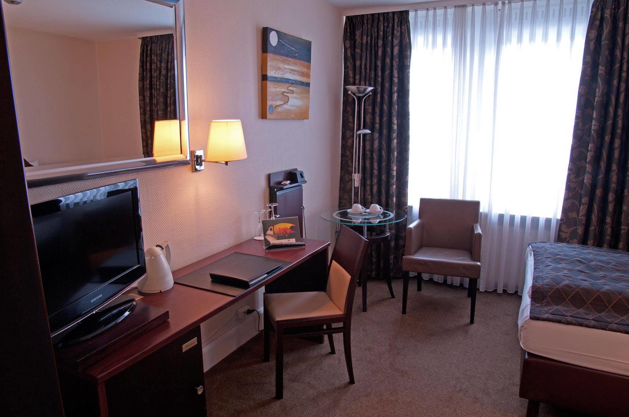 Leonardo Elbbruecken Hotel