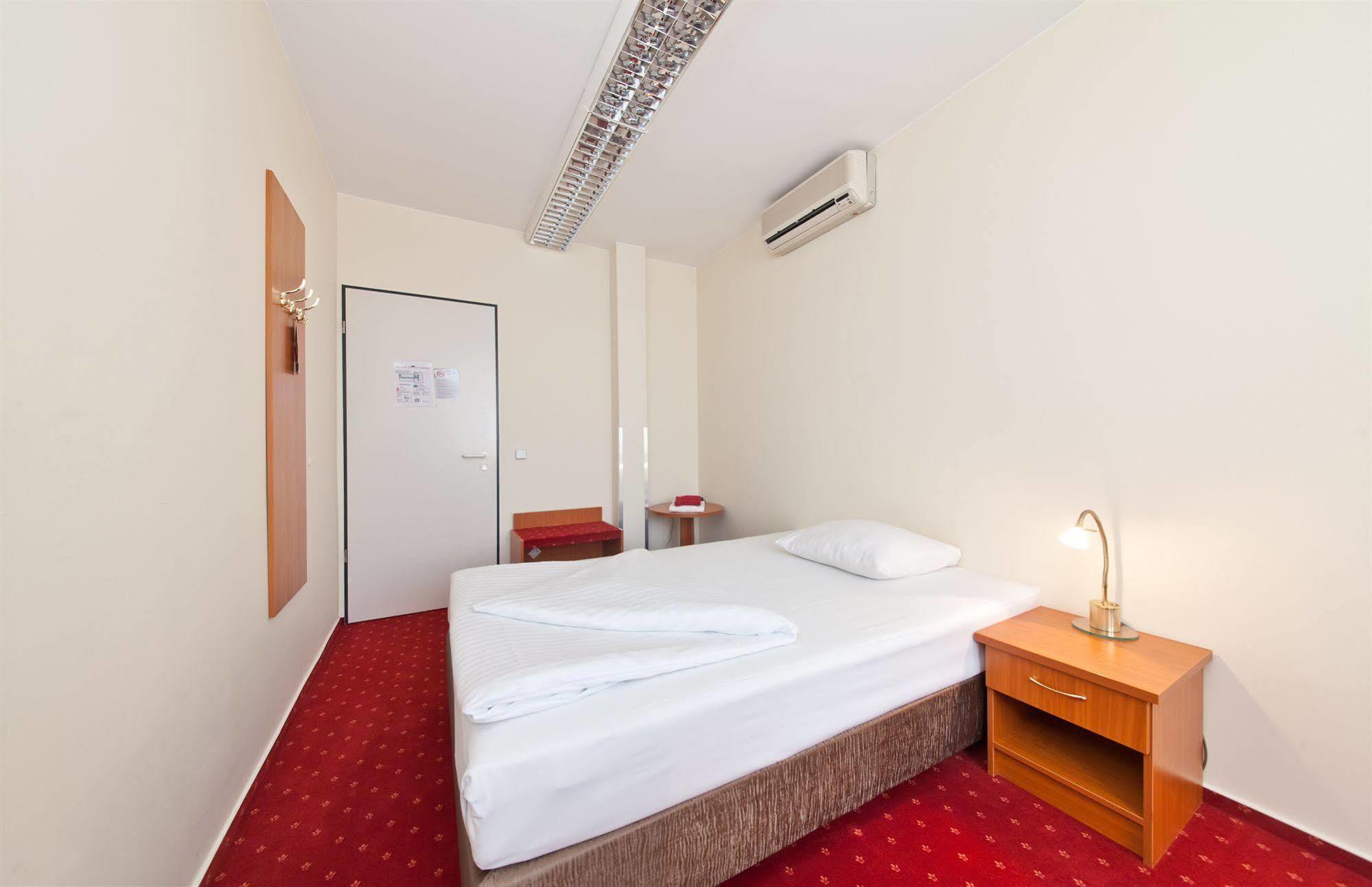 Arcadia Belmondo 4*
