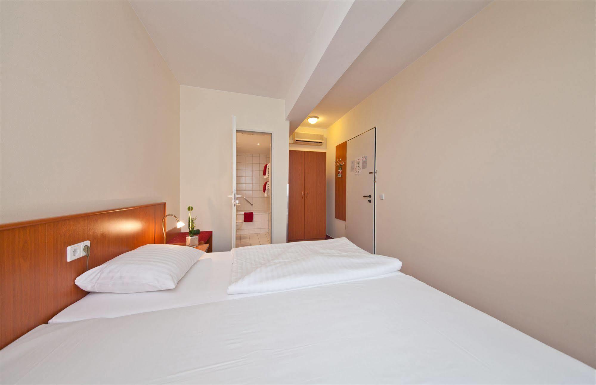 Arcadia Belmondo 4*
