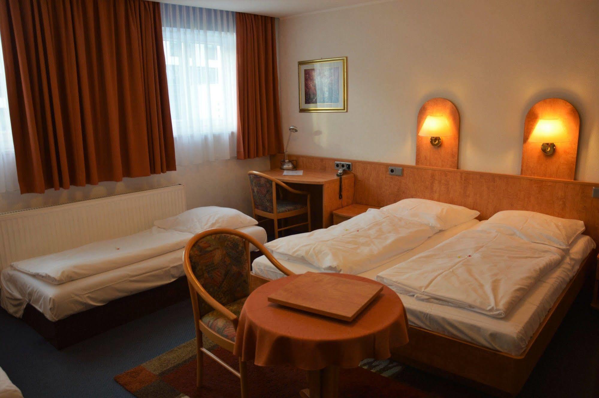Steens Hotel Hotel 3*