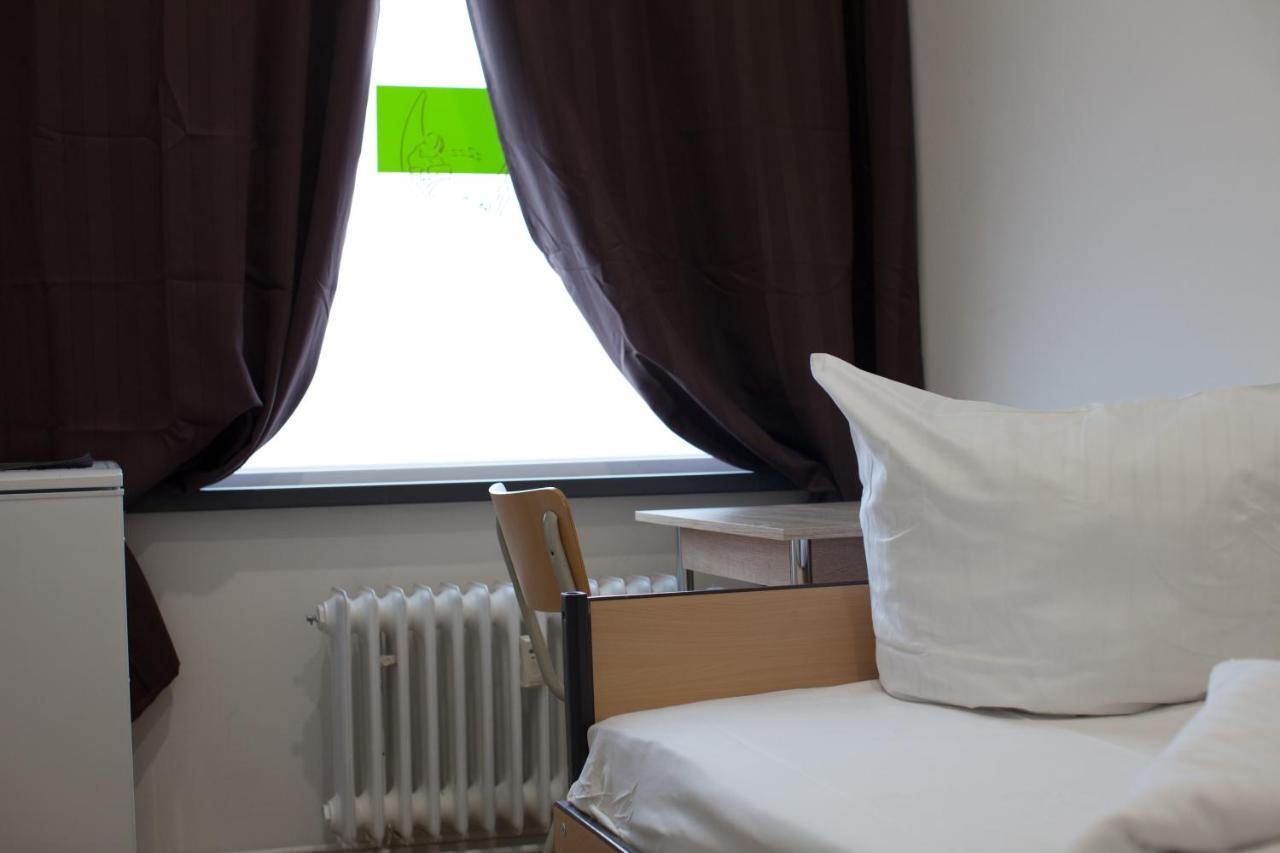 Monteurzimmer In Mitte Bei Hansezimmer Hostel *