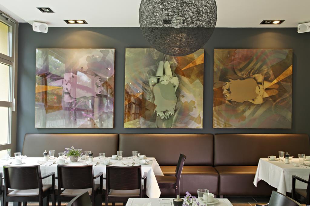 Western Plaza 4*