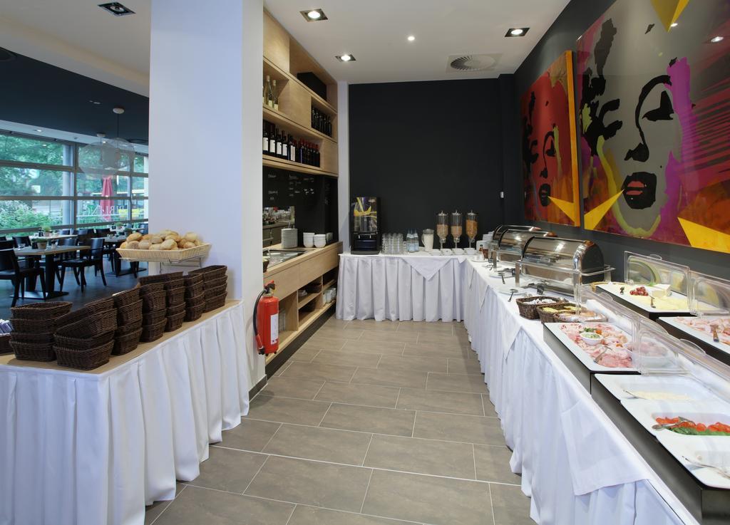 Western Plaza 4*
