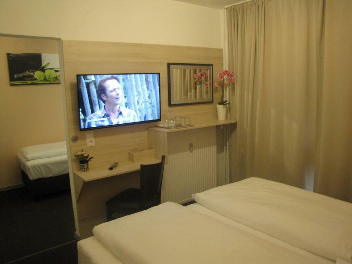 Milano 3*