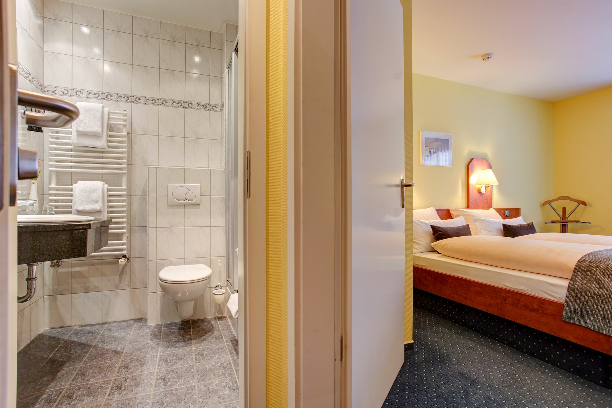 Elbinsel Free Parking Hotel