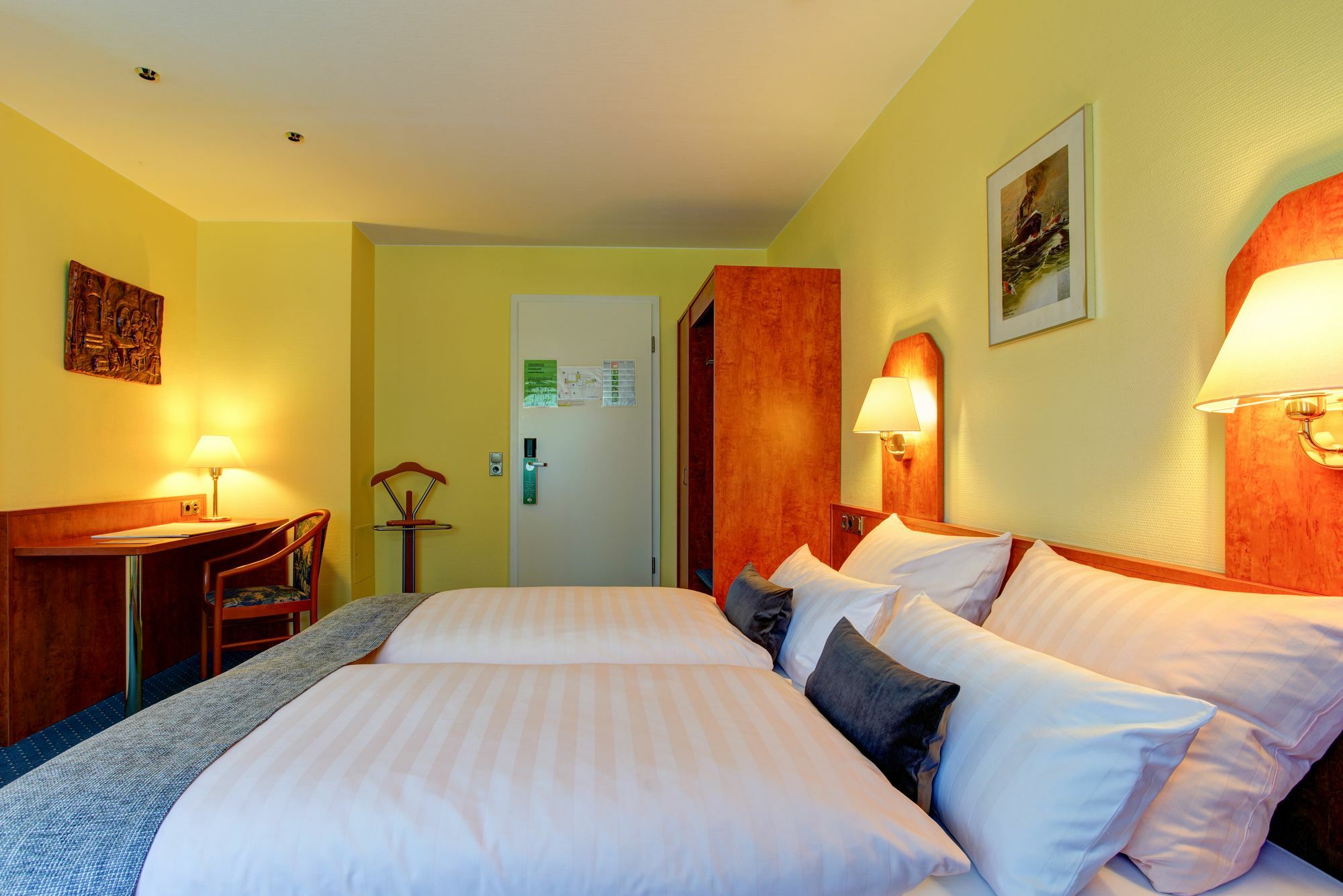 Hotel Elbinsel Free Parking Hamburg