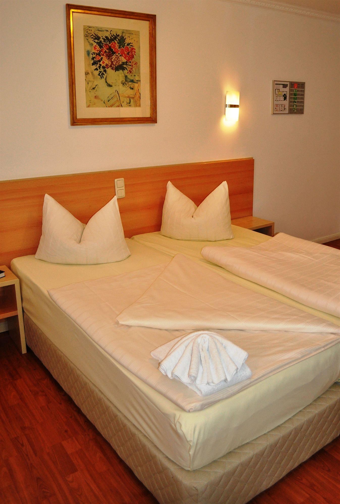Hotel Budapester Hof 2*