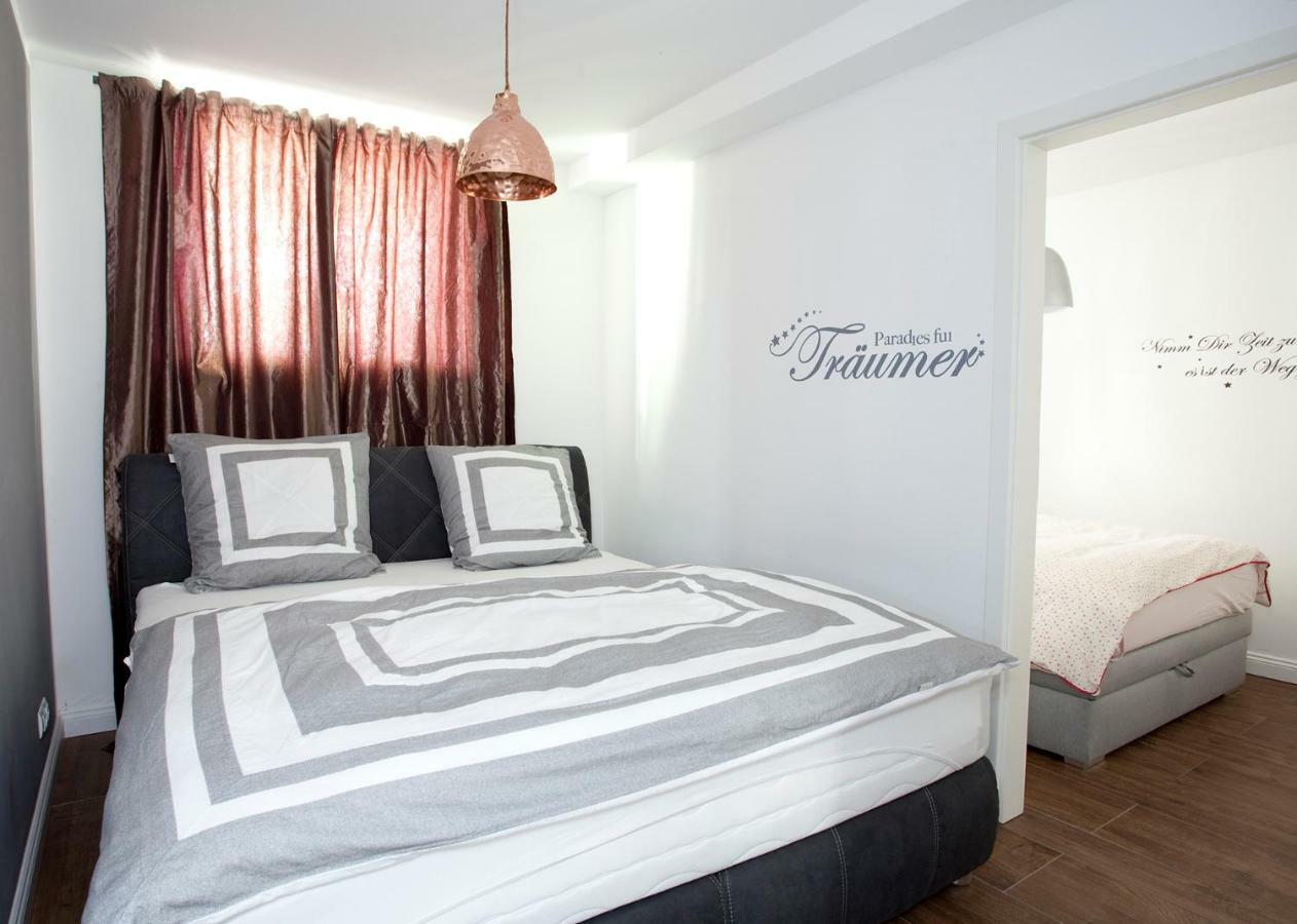 Ellena`s Fewo Am Uke Apartment