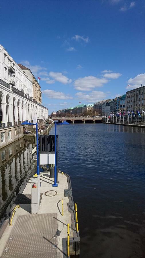 Studio Hamburg, *