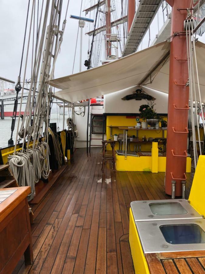 Botel Segelschiff Loth Lorien 3*