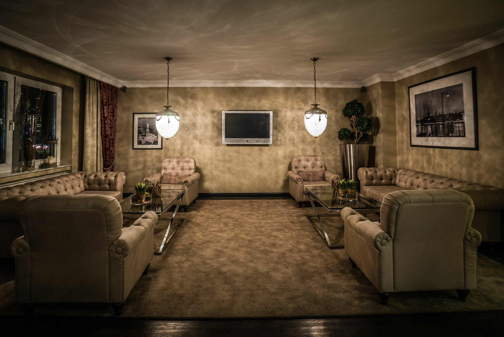 Business & More Hotel 4*