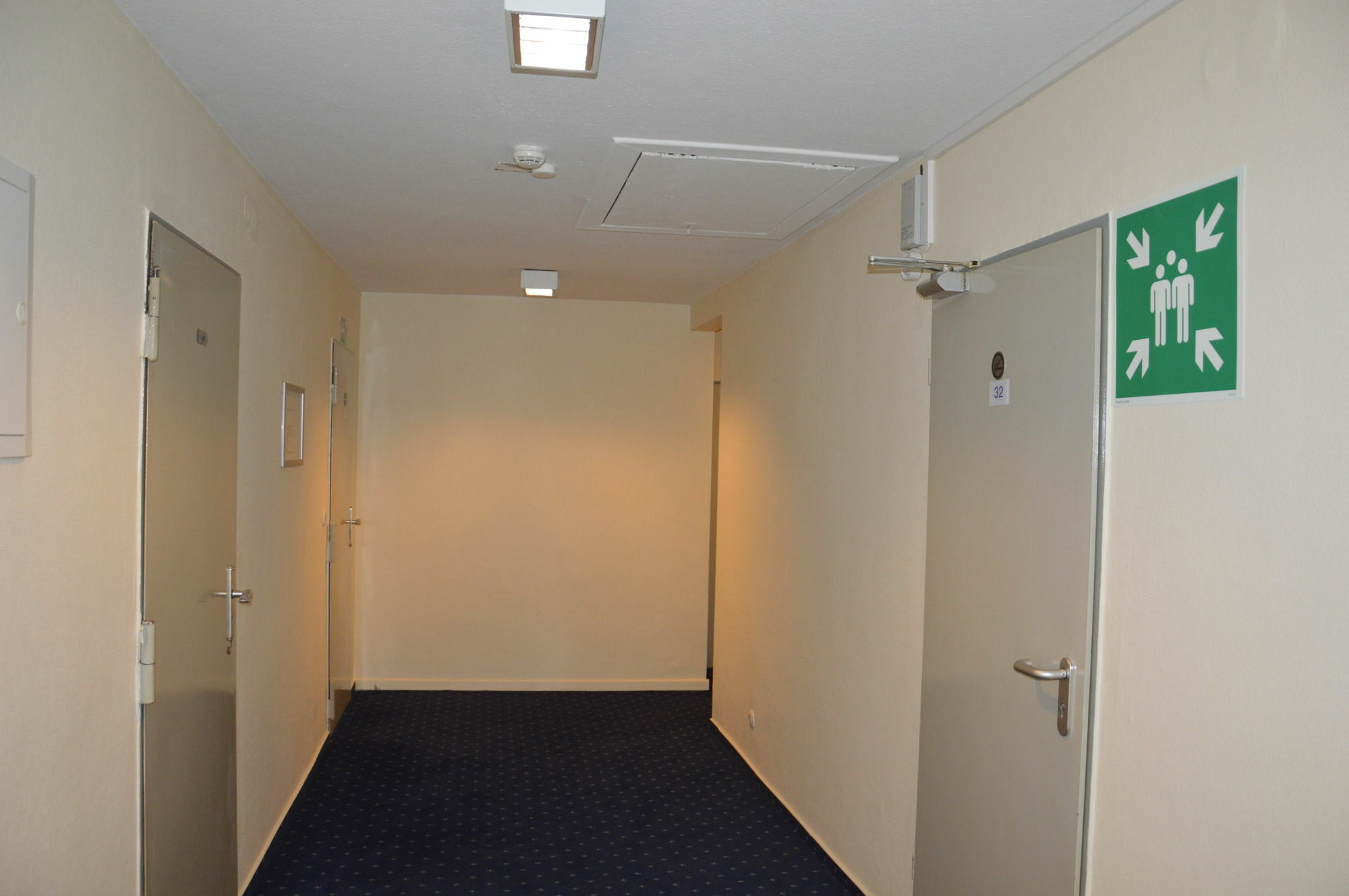 Centrum Commerz Am Bhf Altona Hotel Hamburg