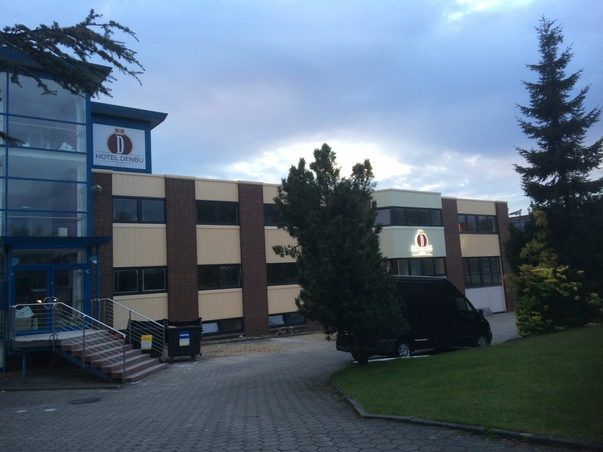 Denbu Hotel 3*