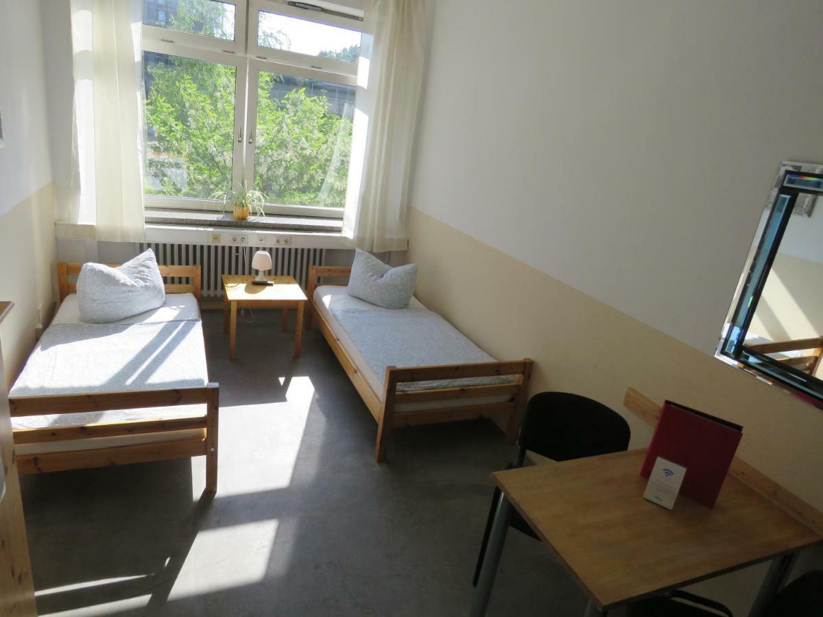 Zimmervermietung Hoffmann Hostel *