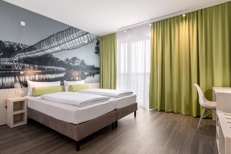 Hotel Super 8 By Wyndham Mitte Hamburgo