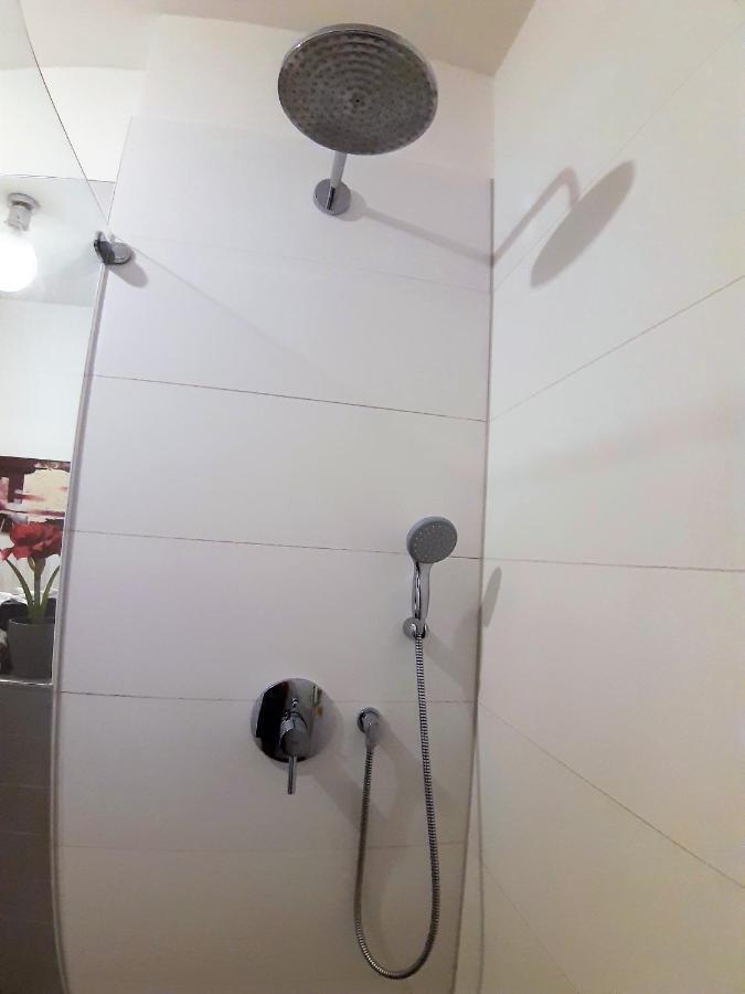Zimmer Mit Balkon, Hamburg City Homestay Hamburg