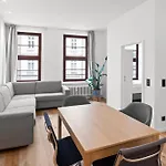 Jungfernstieg Family & Business Apartment