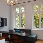 Uhland-Lodge